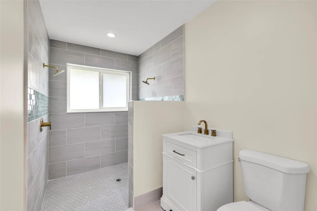 Photo of 8410 Sawpine Road