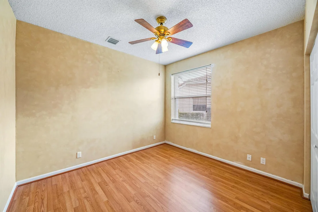 Photo of 6145 Indian Forest Circle