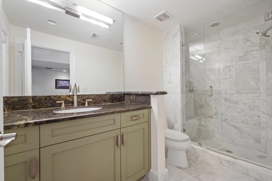 Photo of 932 Banyan Drive