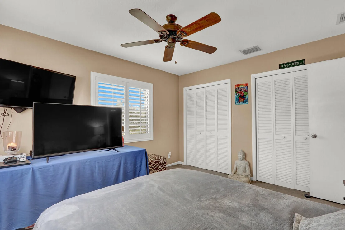 Photo of 21946 White Pine Terrace
