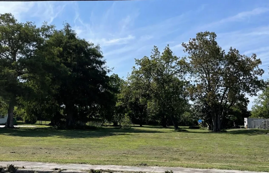 Photo of 1697 Bacom Point Road