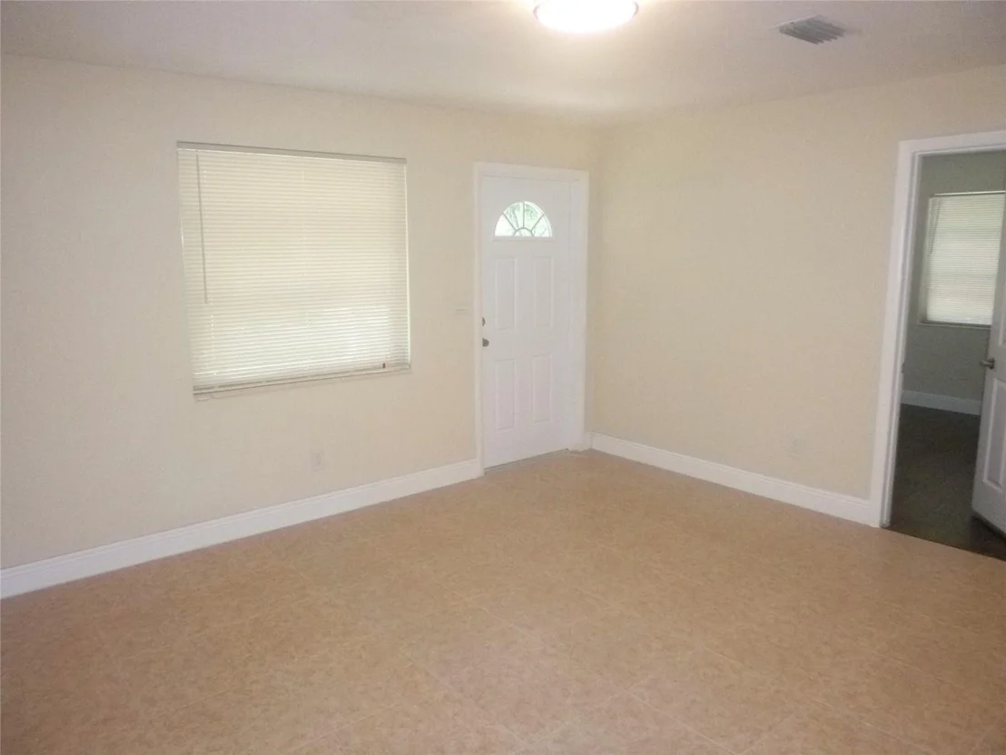 Photo of 6433 Evans Street