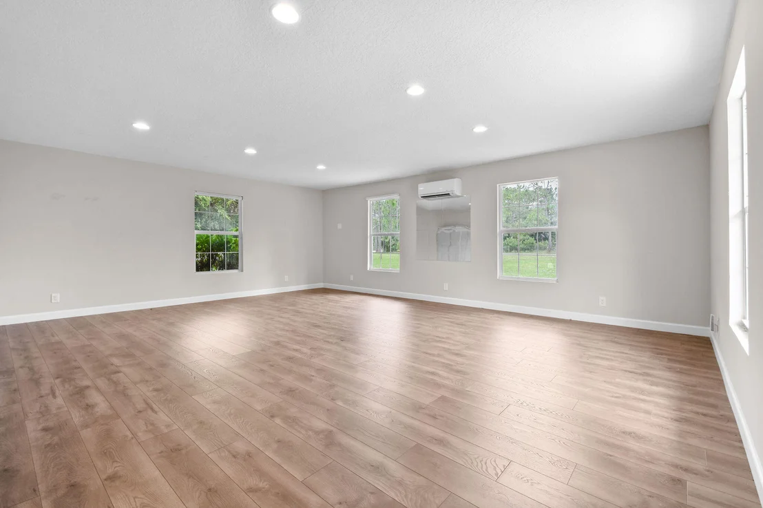 Photo of 16582 Mellen Lane