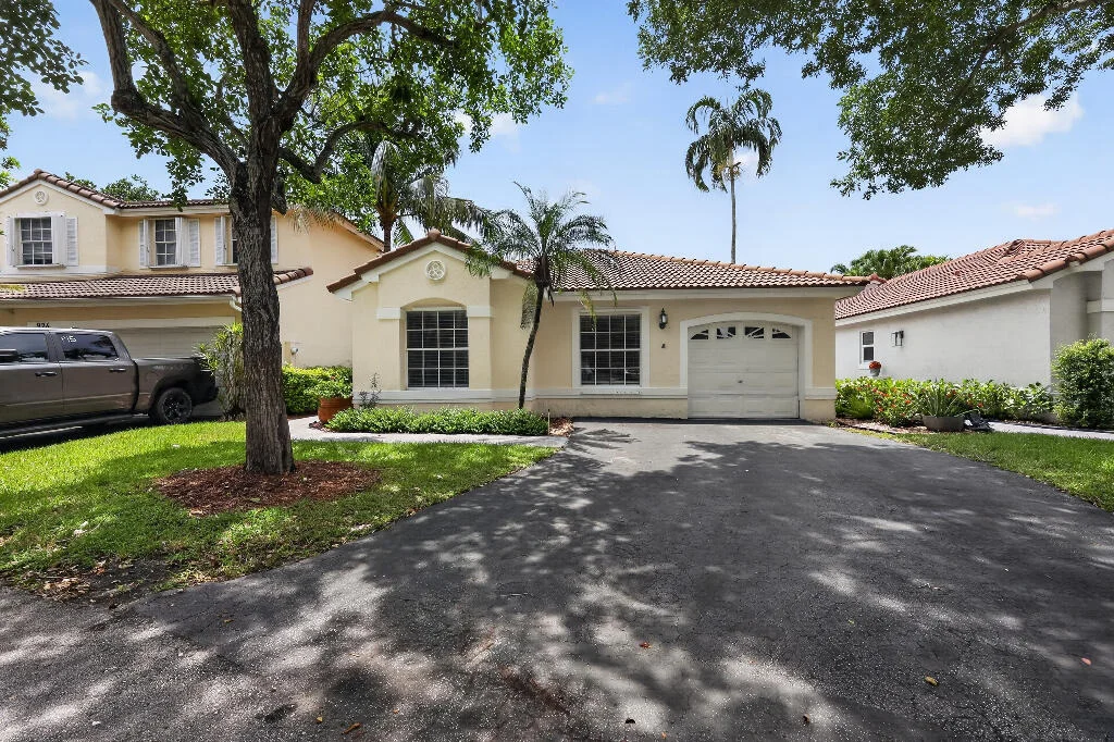 Photo of 922 OPAL Terrace