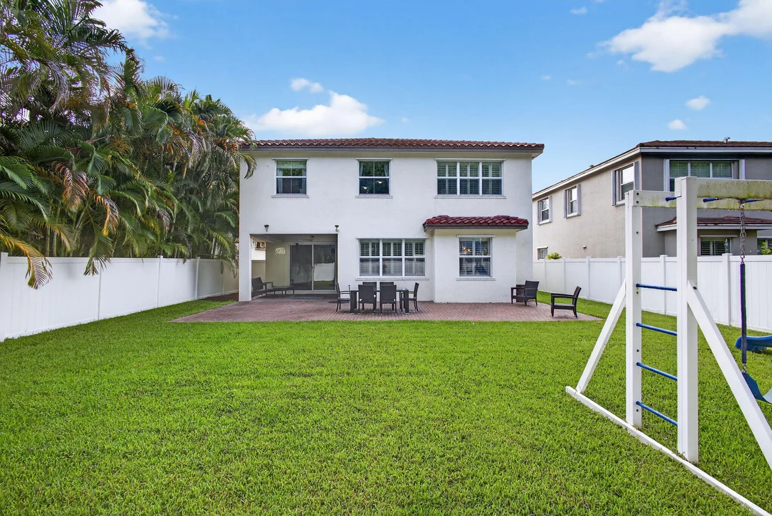Photo of 9583 Phipps Lane