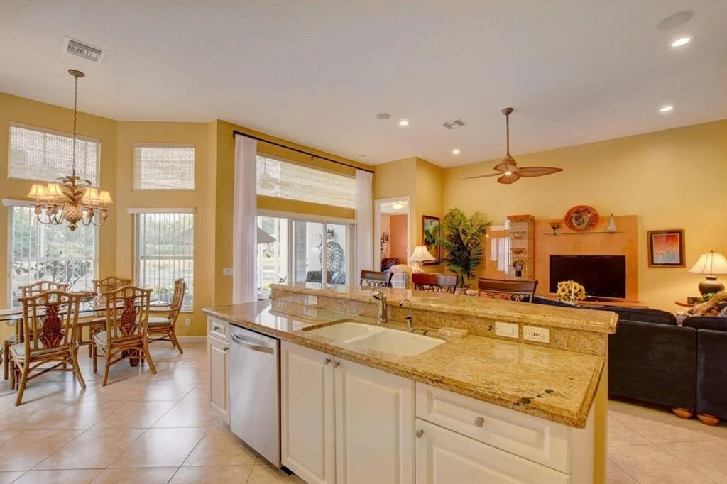 Photo of 8780 Palm River Drive
