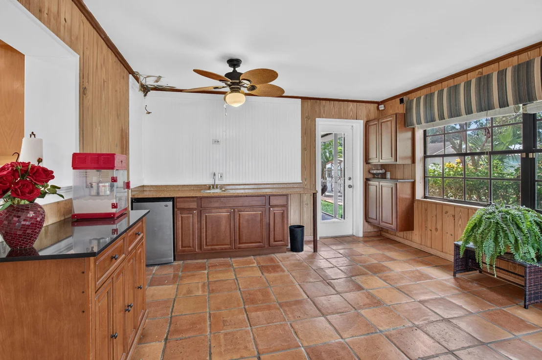 Photo of 4746 Canal Drive