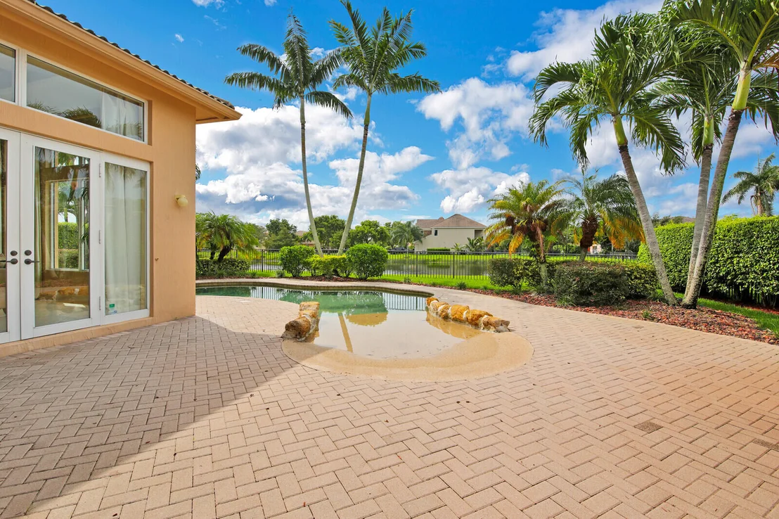 Photo of 9244 Pineville Drive