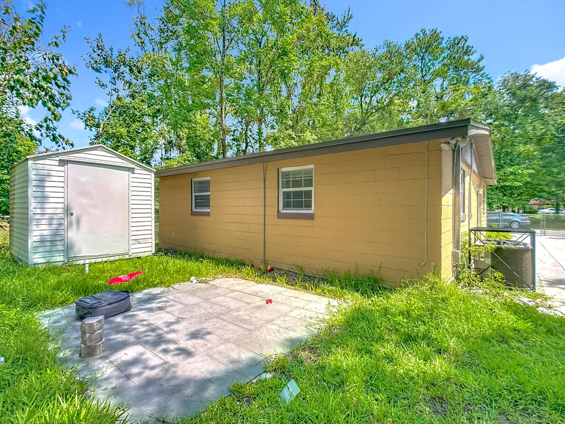 Photo of 2842 Lucoma Drive