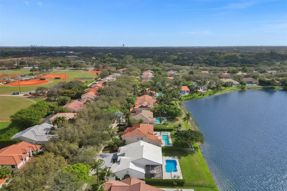 Photo of 10414 Bermuda Drive