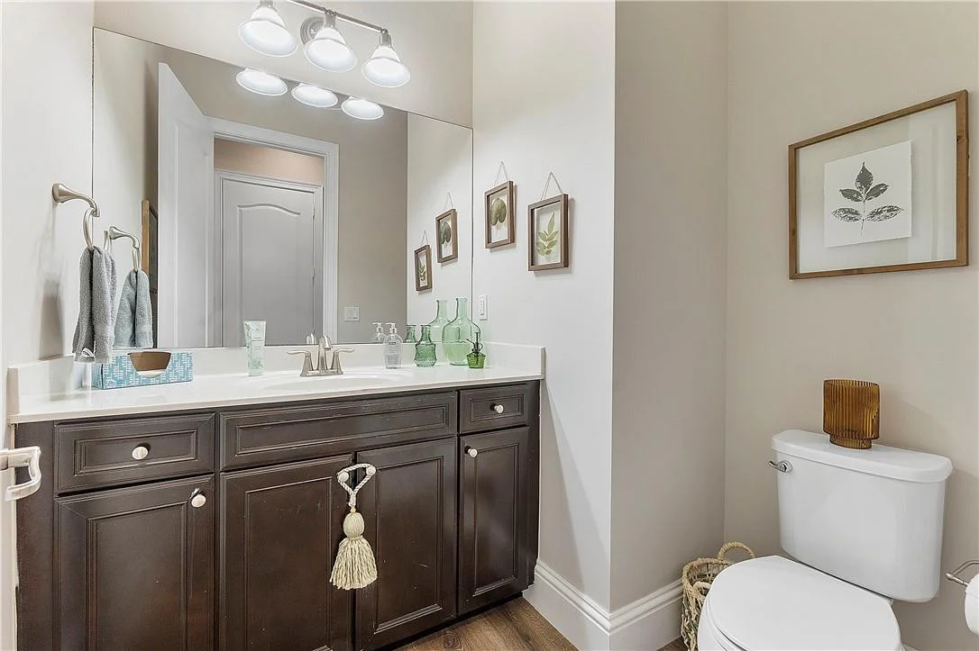 Photo of 8971 Lakeview Place