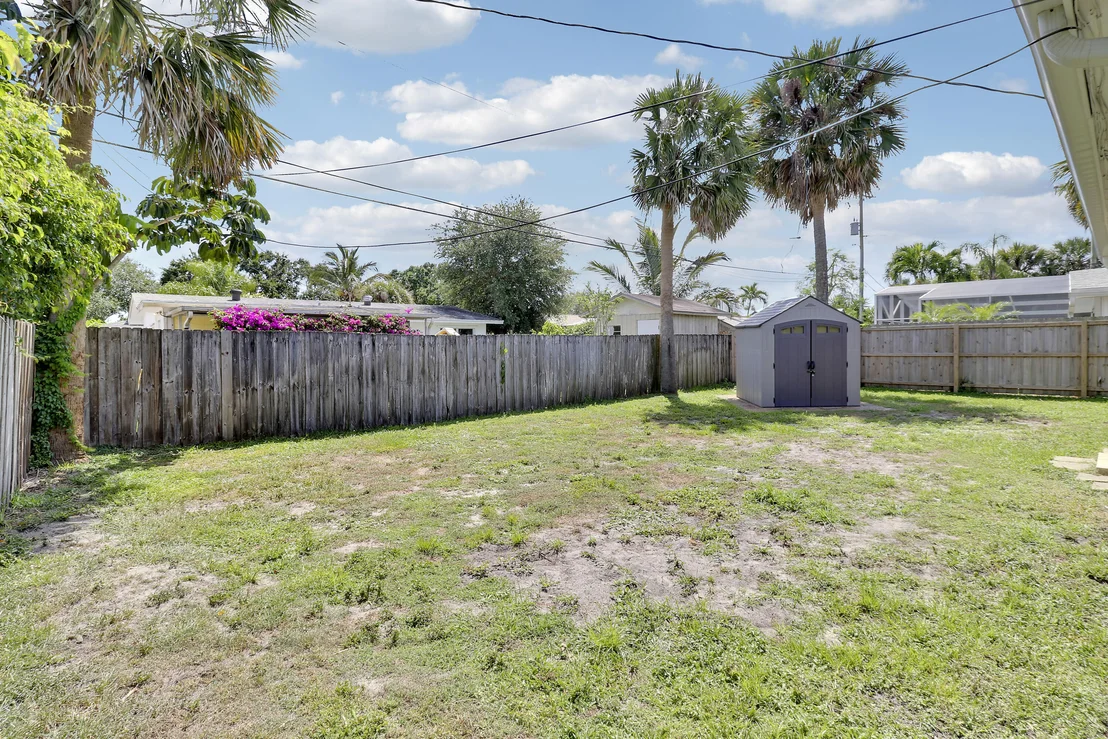 Photo of 532 Riverside Drive
