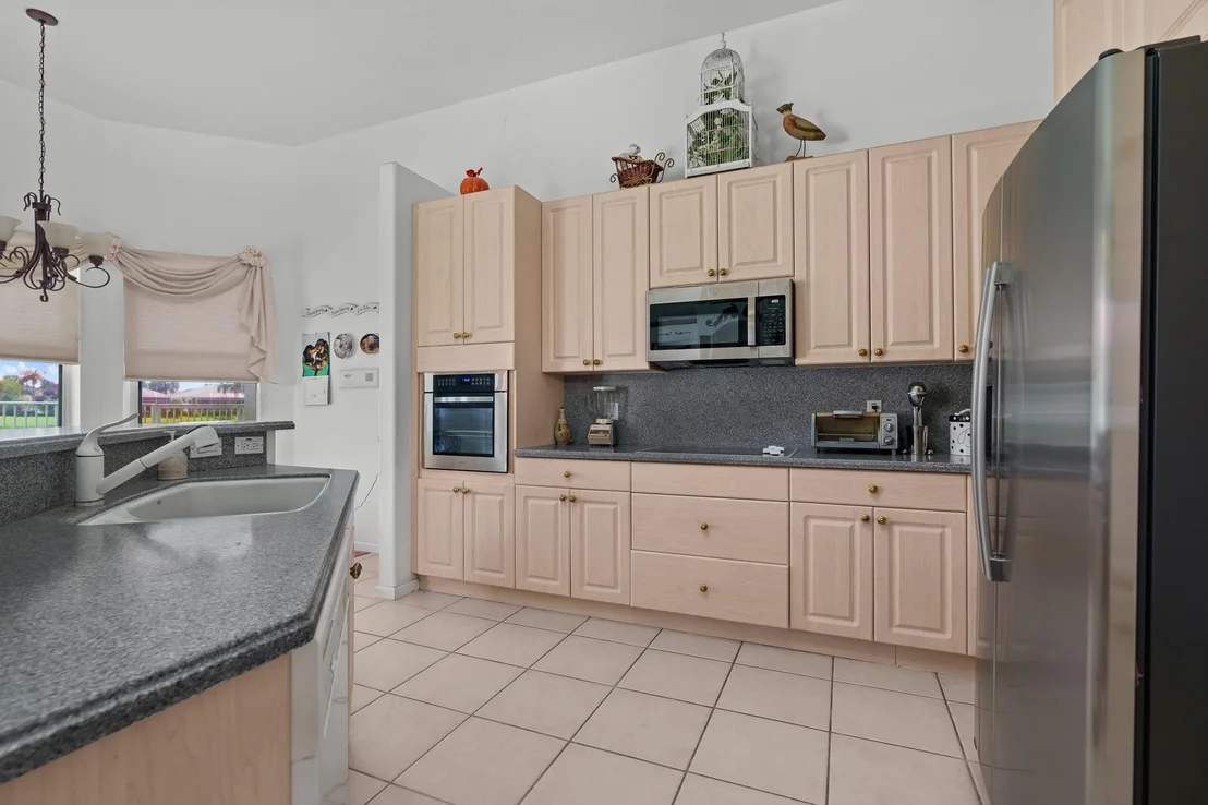 Photo of 7140 Demedici Circle