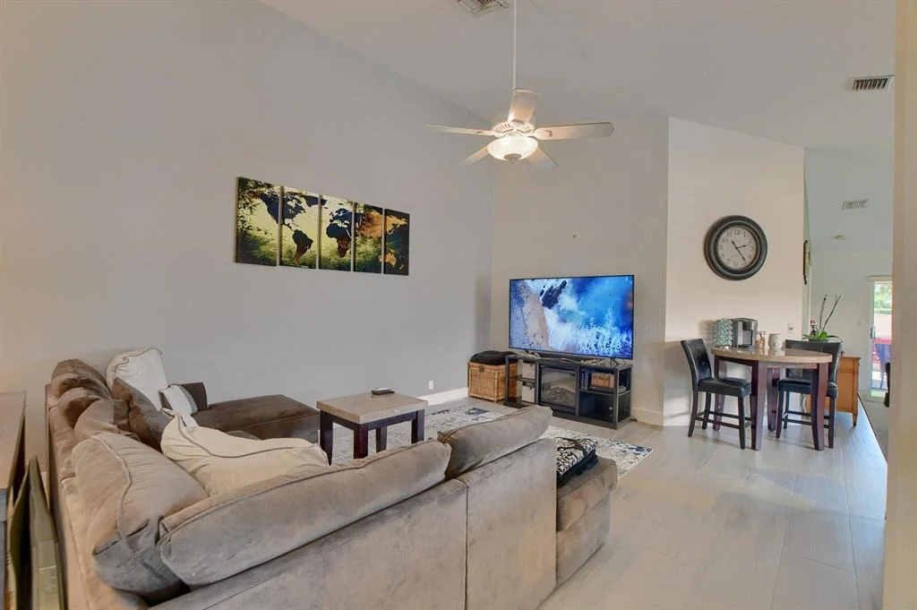 Photo of 5541 Grande Palm Circle