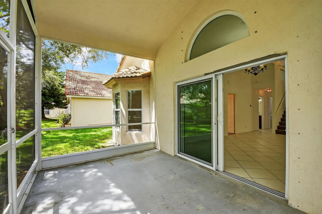 Photo of 2707 Pointe Circle