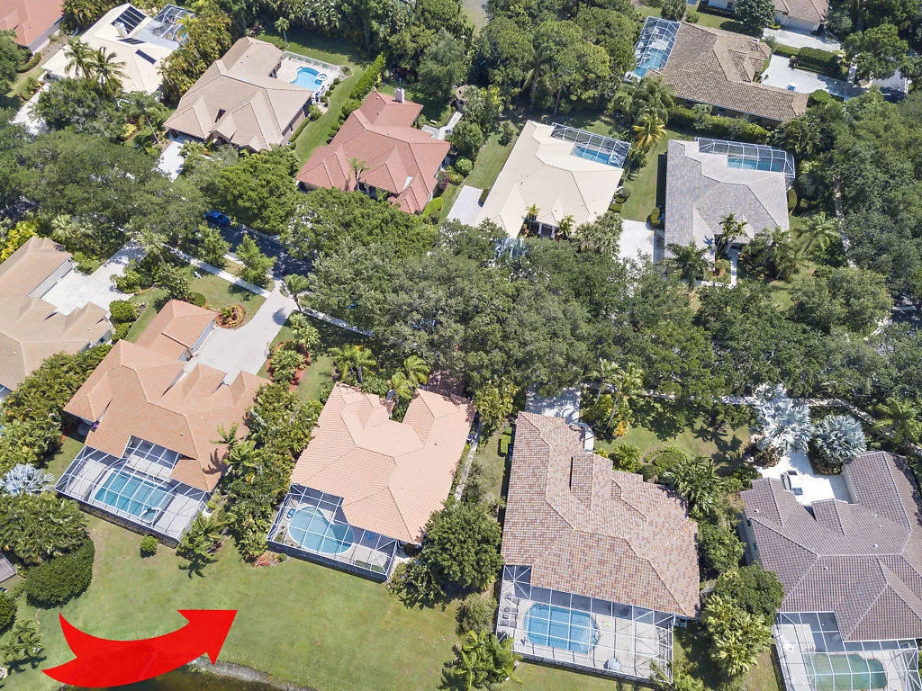 Photo of 136 N River Drive E
