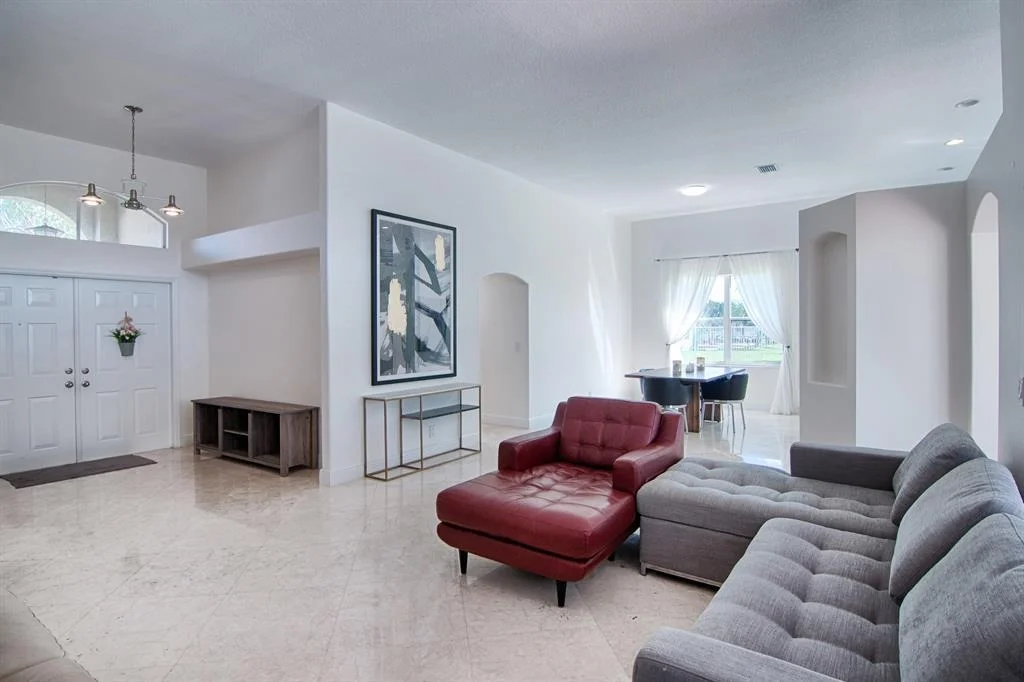 Photo of 6032 Indian Forest Circle