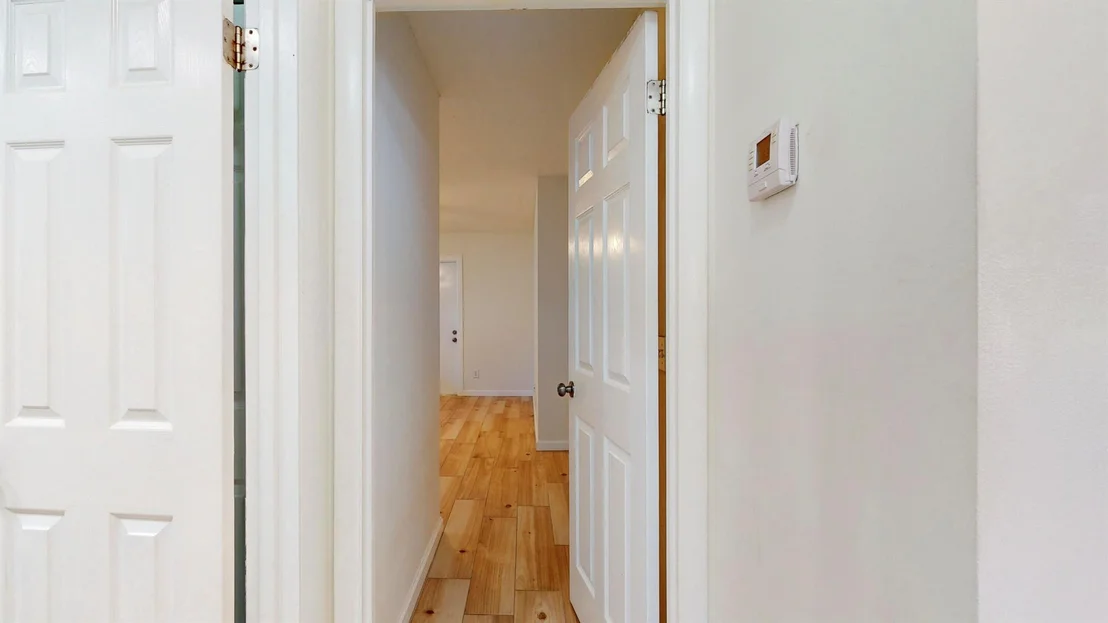 Photo of 3108 SE Iris Street