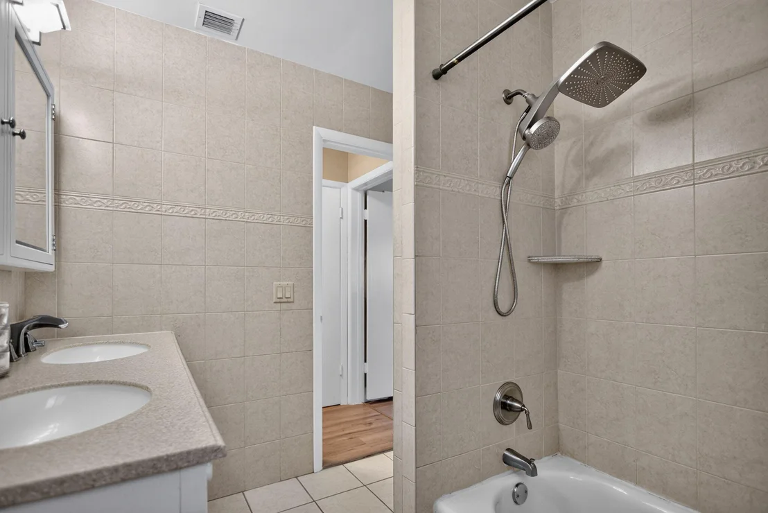 Photo of 2520 SE 5TH Street