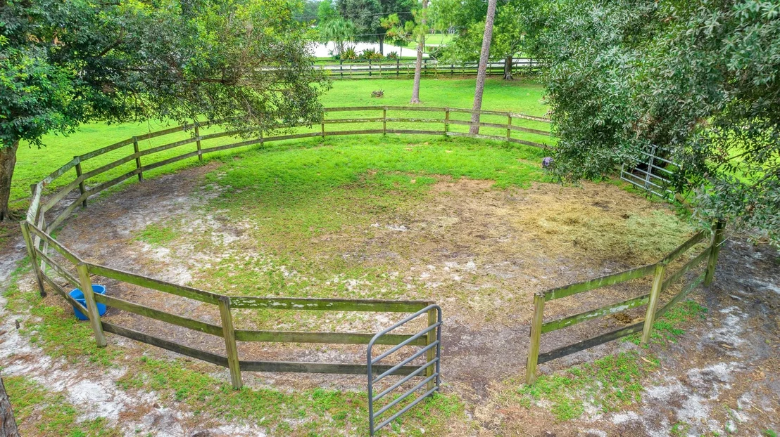 Photo of 2340 B Road