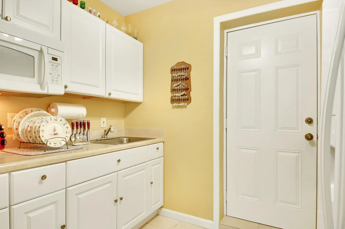 Photo of 2537 Cedarcrest Road