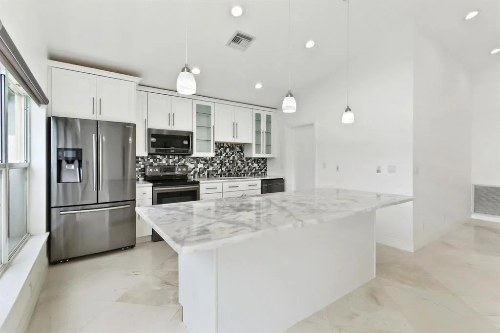 Photo of 8265 Palm Gate Drive