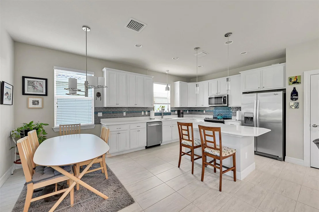 Photo of 964 Banyan Drive