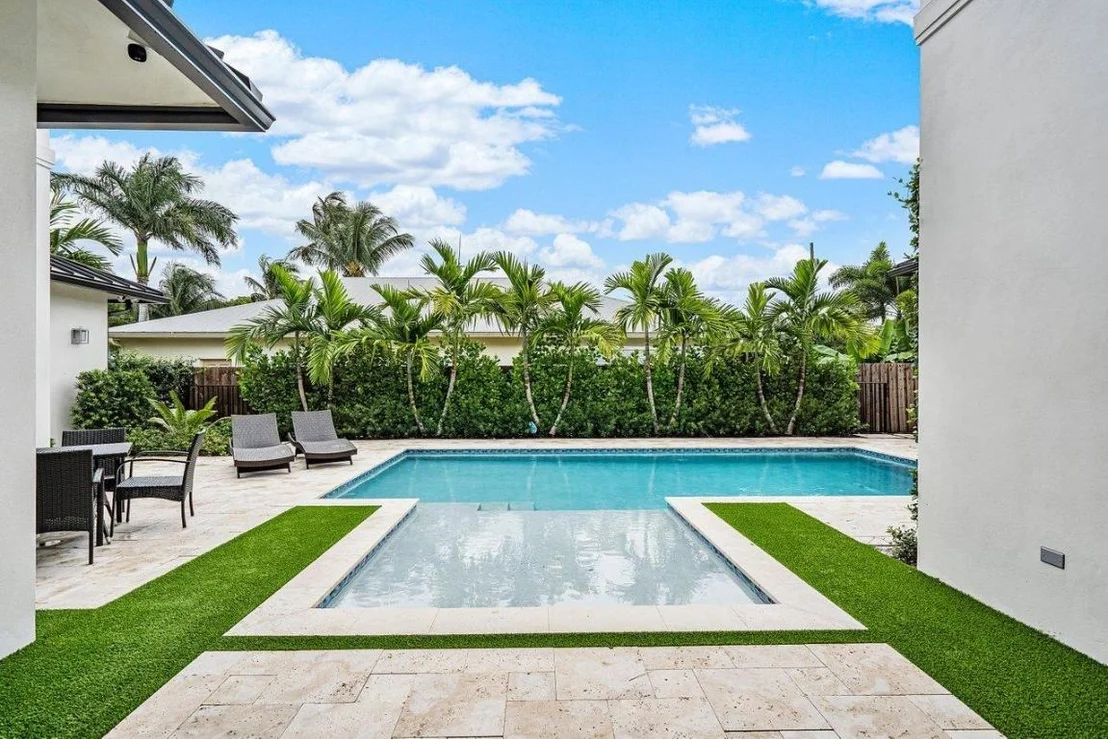 Photo of 217 Gulfstream Boulevard