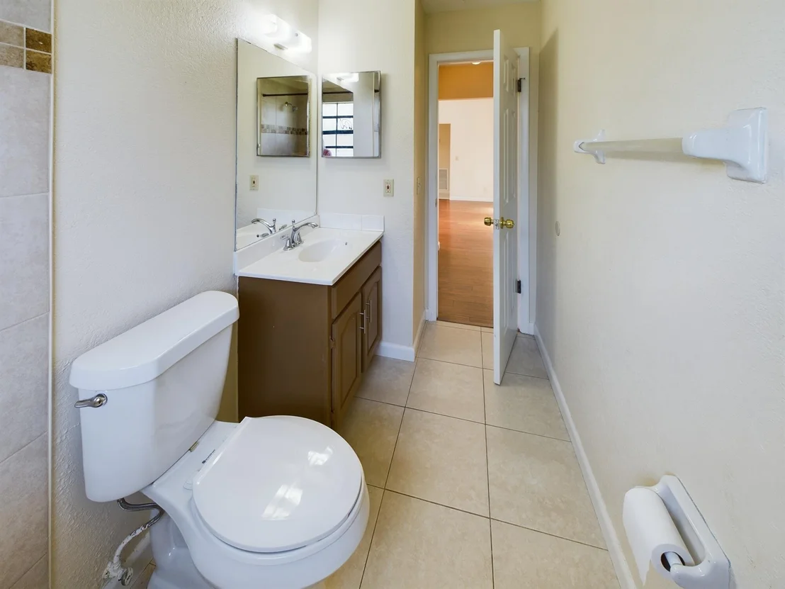 Photo of 4948 SE 44th Street