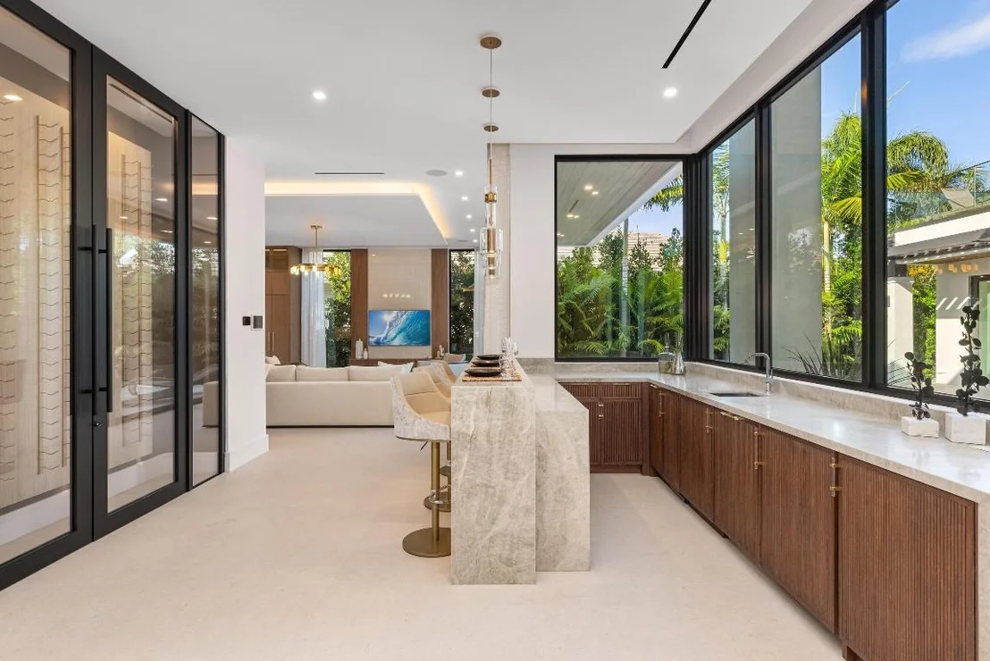 Photo of 2498 Queen Palm Road