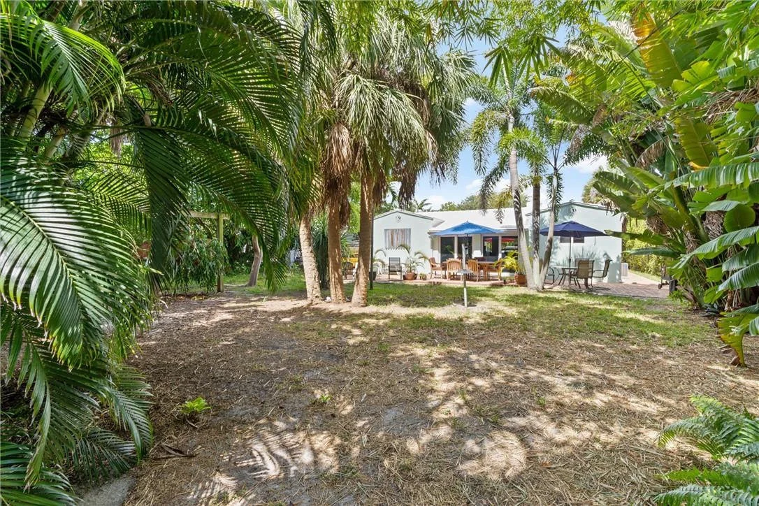 Photo of 500 S Riverside Drive