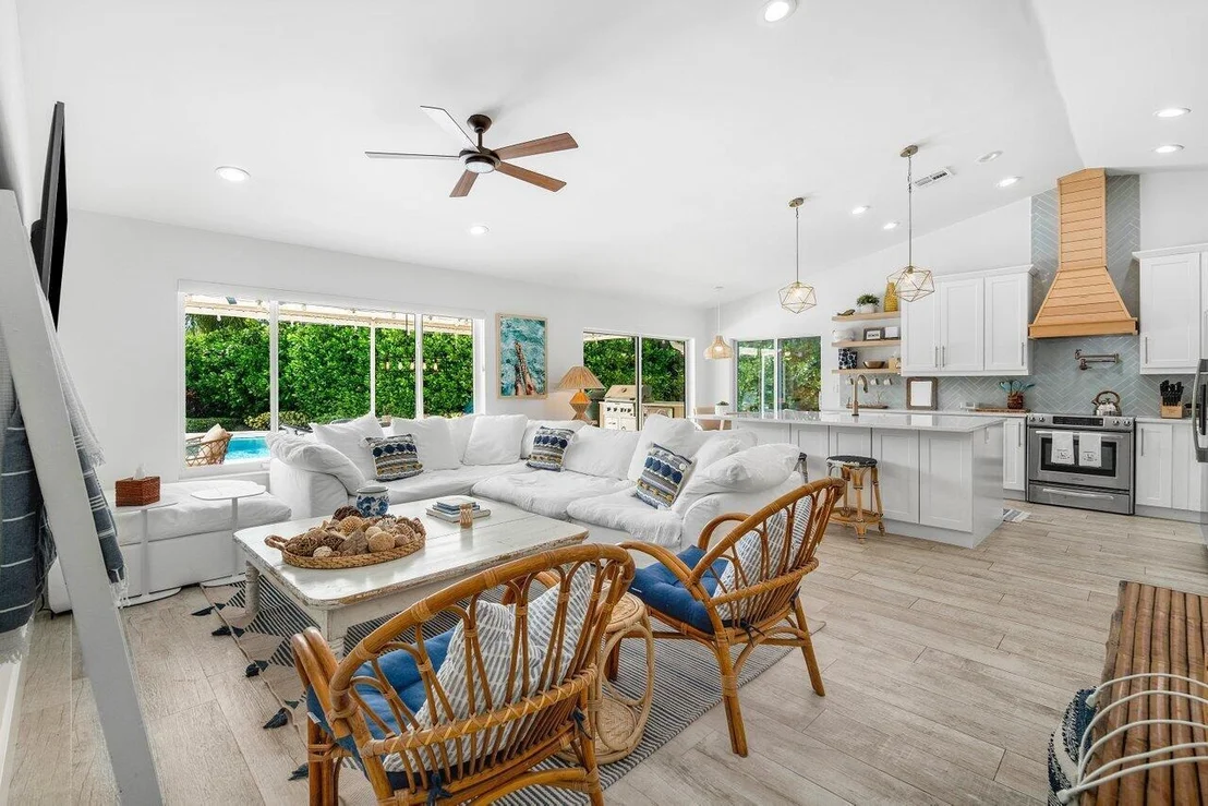 Photo of 415 Enfield Road