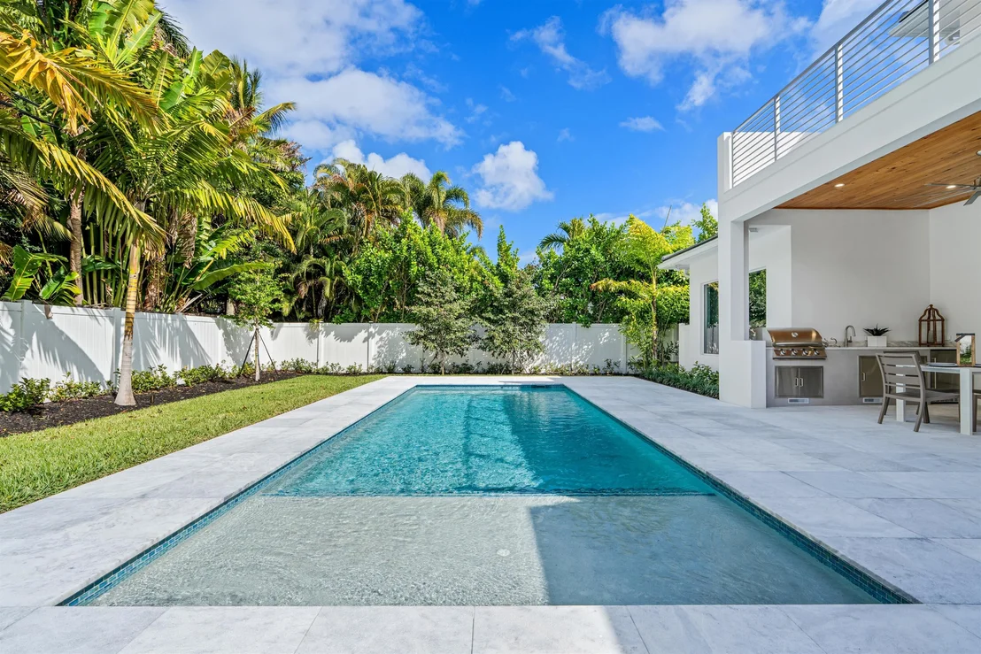 Photo of 417 Lake Drive