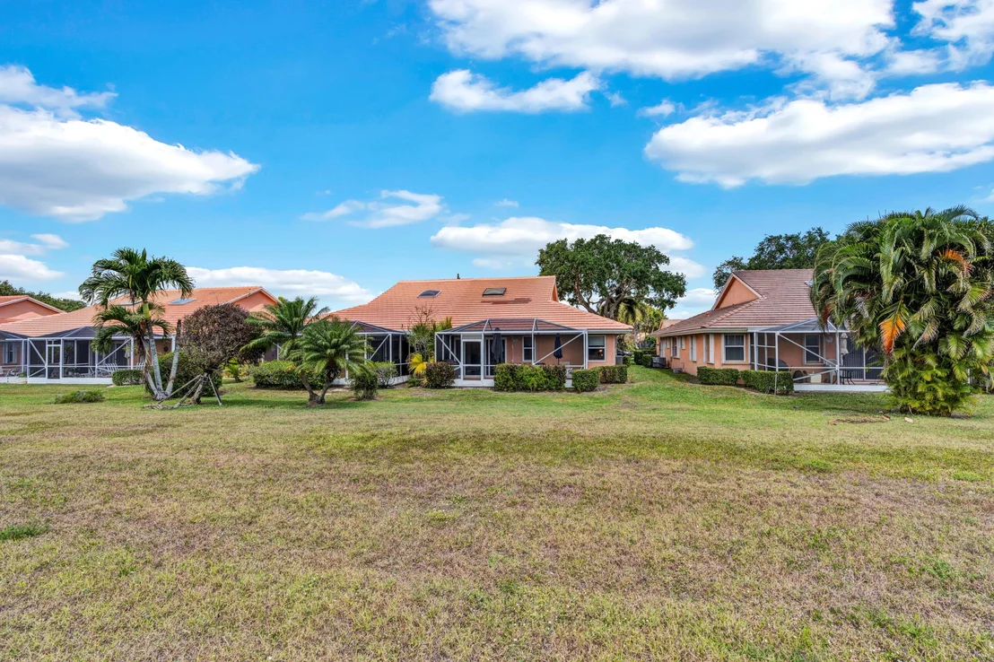 Photo of 5674 Royal Lake Circle