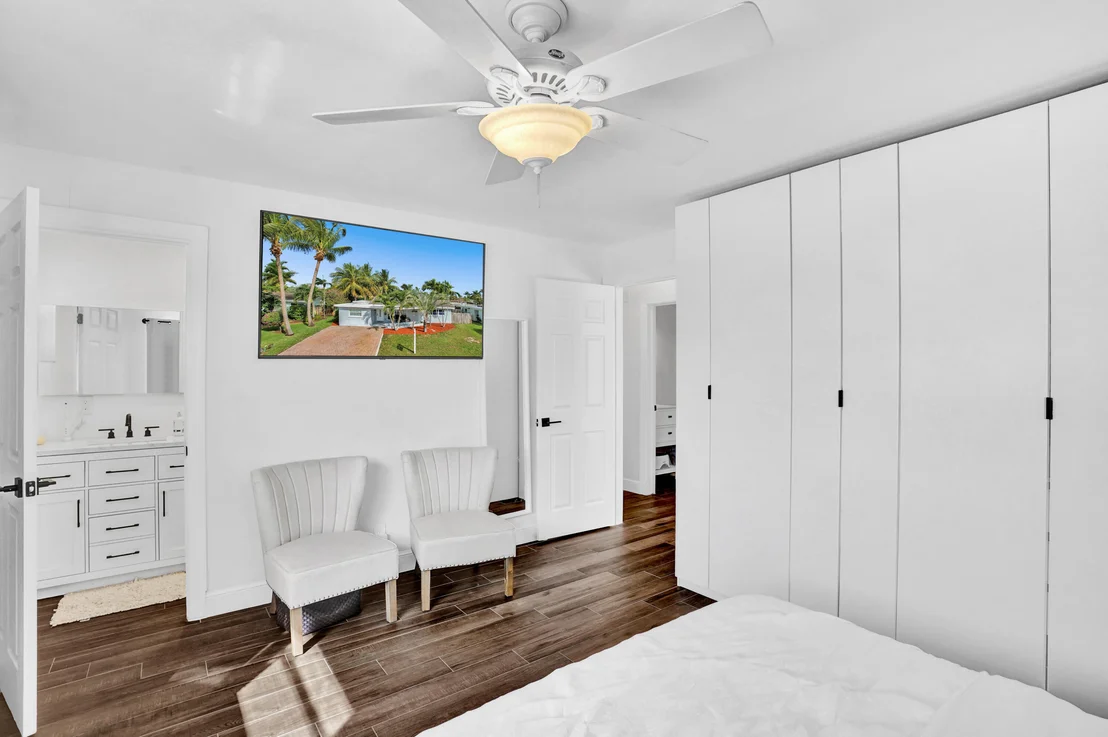 Photo of 825 SE 16th Place
