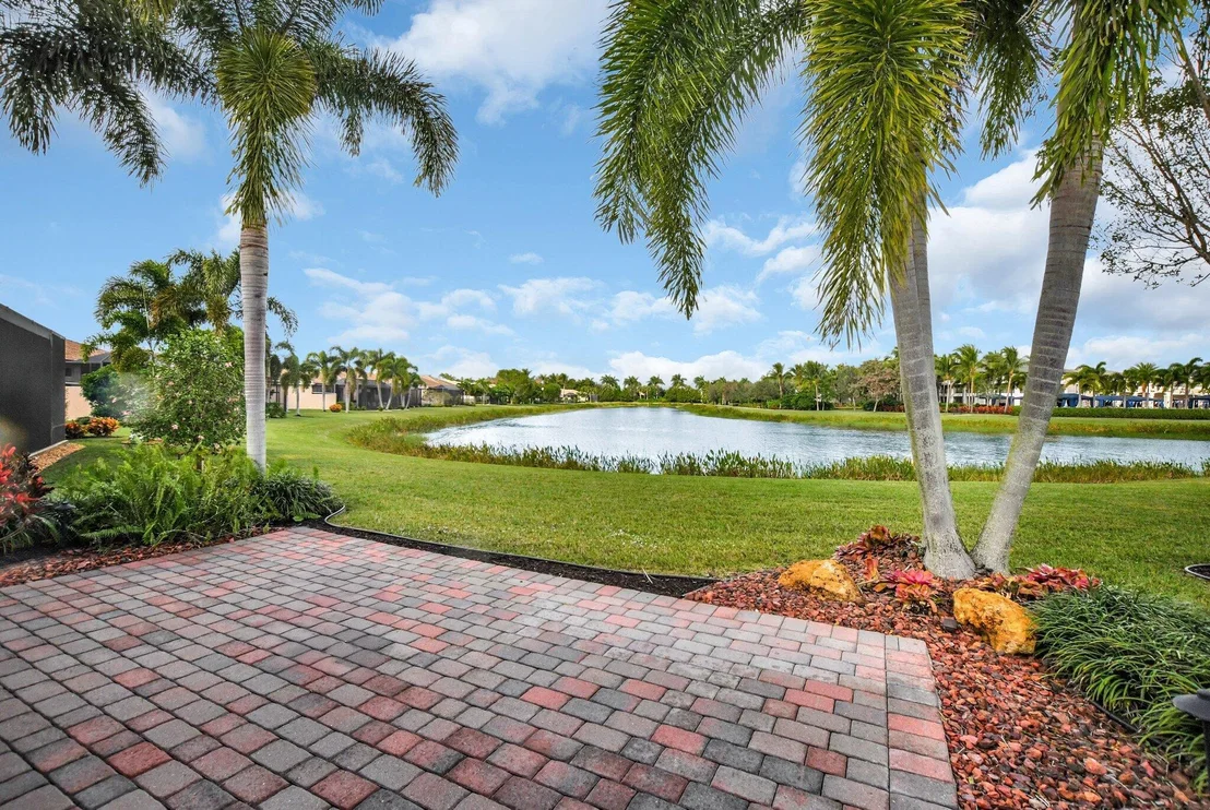 Photo of 12396 Cascade Valley Lane
