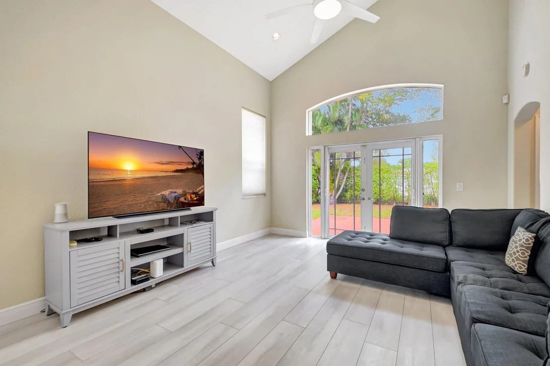 Photo of 6892 Silverado Terrace