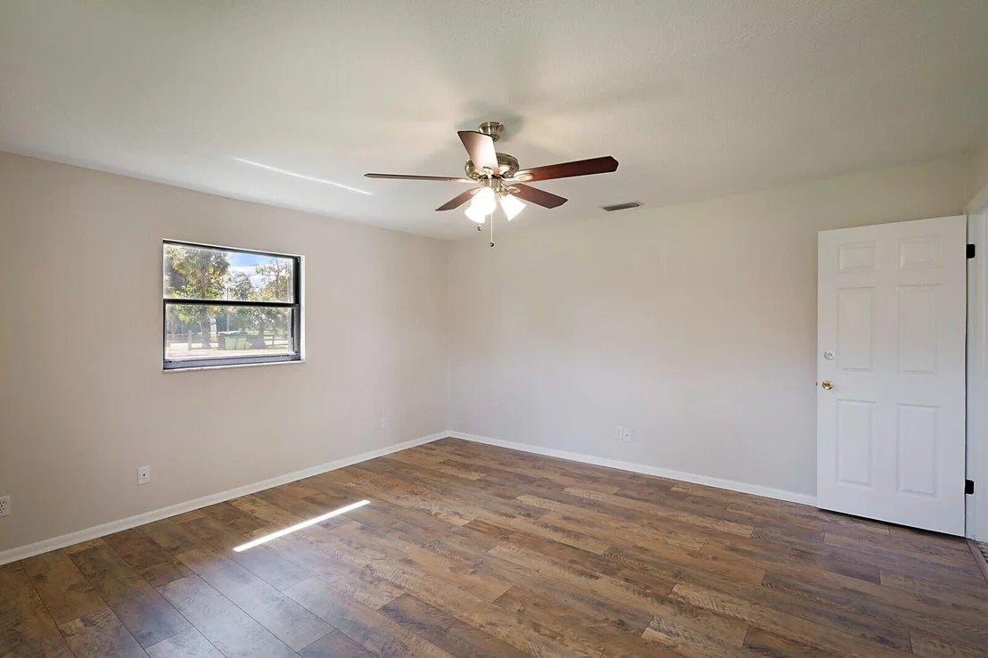 Photo of 13579 Farley Road