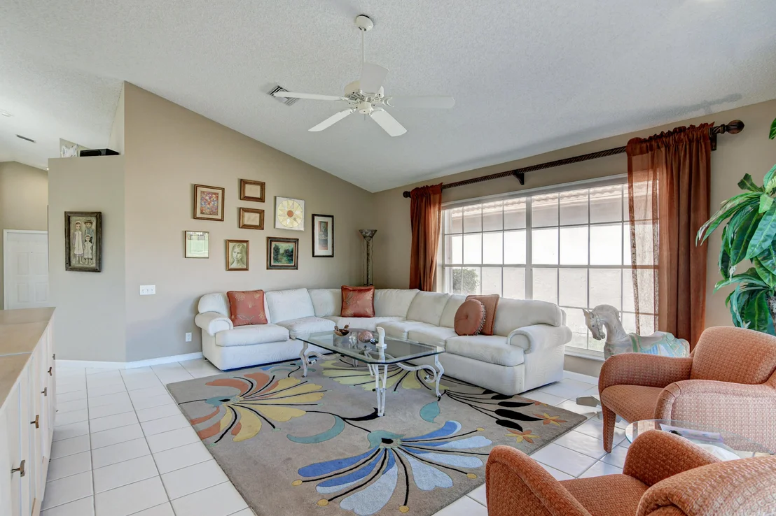 Photo of 6089 Bay Isles Drive
