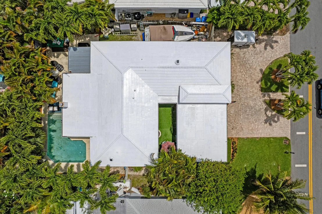 Photo of 1166 Beach Road