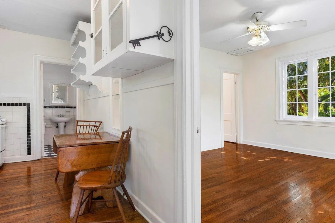 Photo of 739 Sunset Road