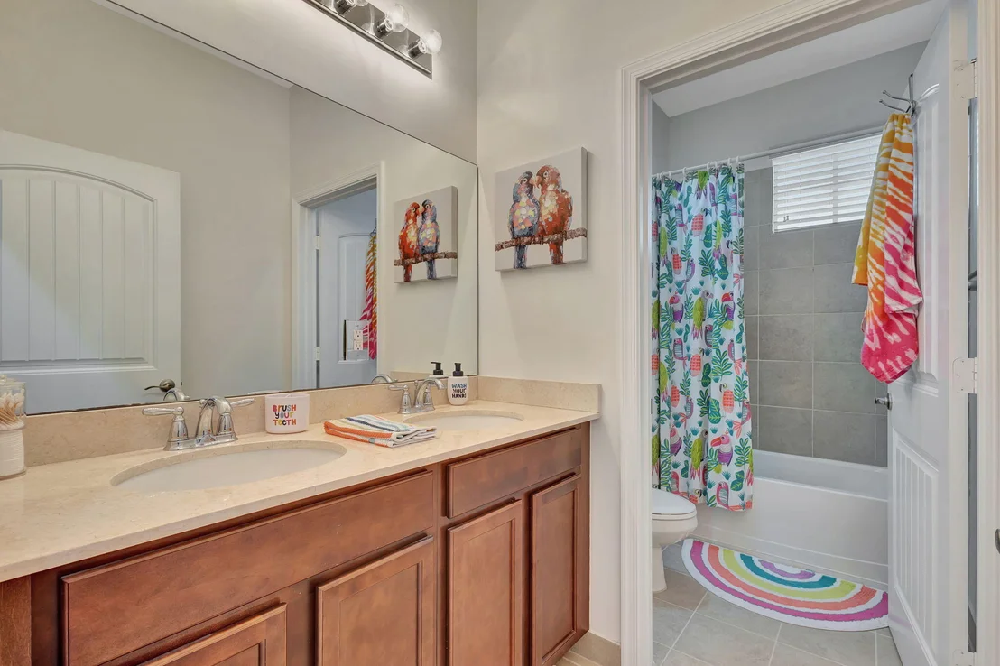 Photo of 6873 Langdon Way