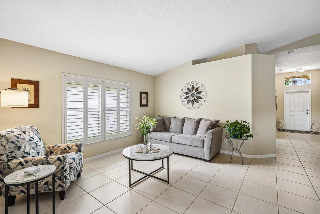 Photo of 12095 Roma Road