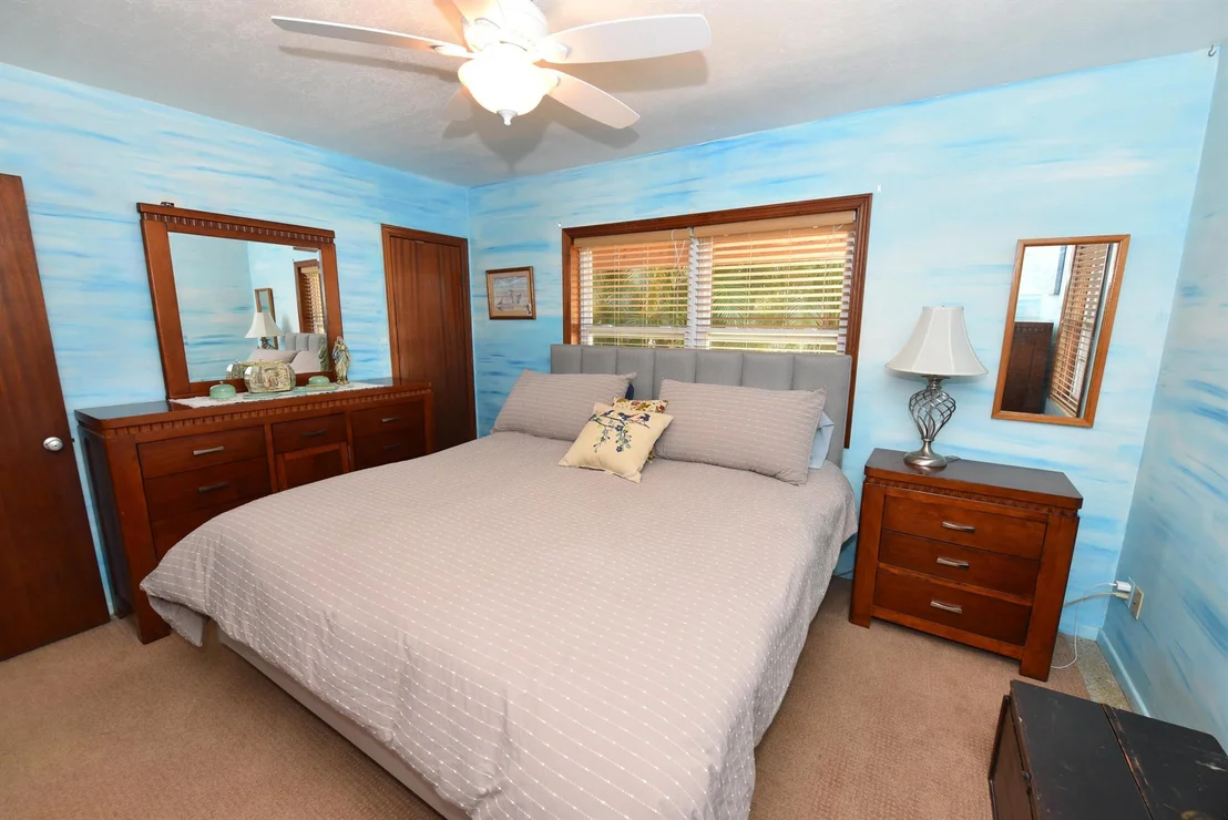 Photo of 1116 NE Oceanview Circle