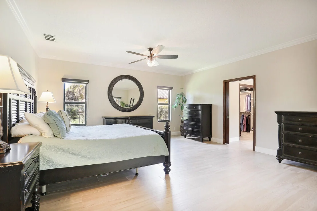 Photo of 9170 Dundee Drive Drive