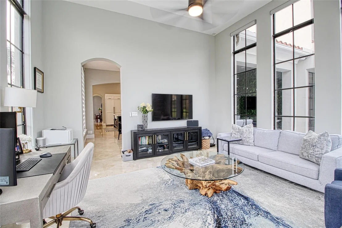 Photo of 9551 Eden Manor