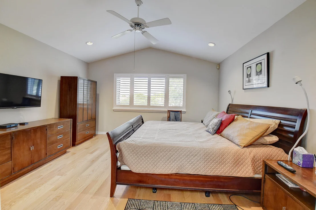 Photo of 5338 NW 26th Circle S