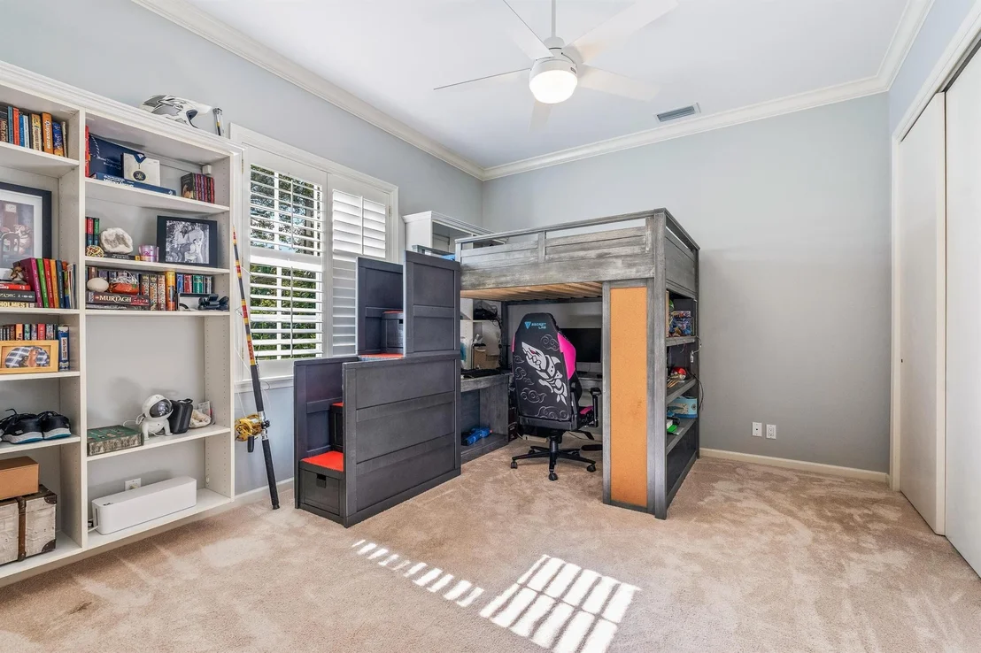 Photo of 409 Sable Oak Drive