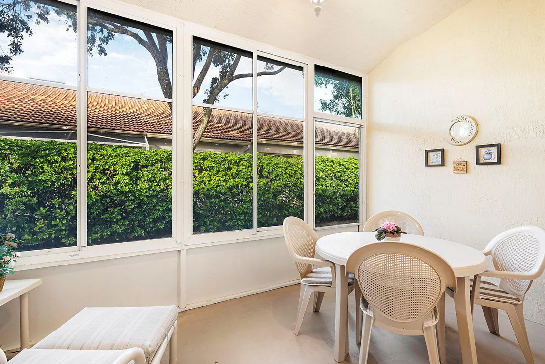 Photo of 6253 Heliconia Road