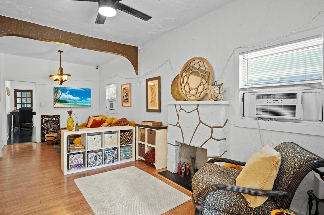 Photo of 525 N E Street